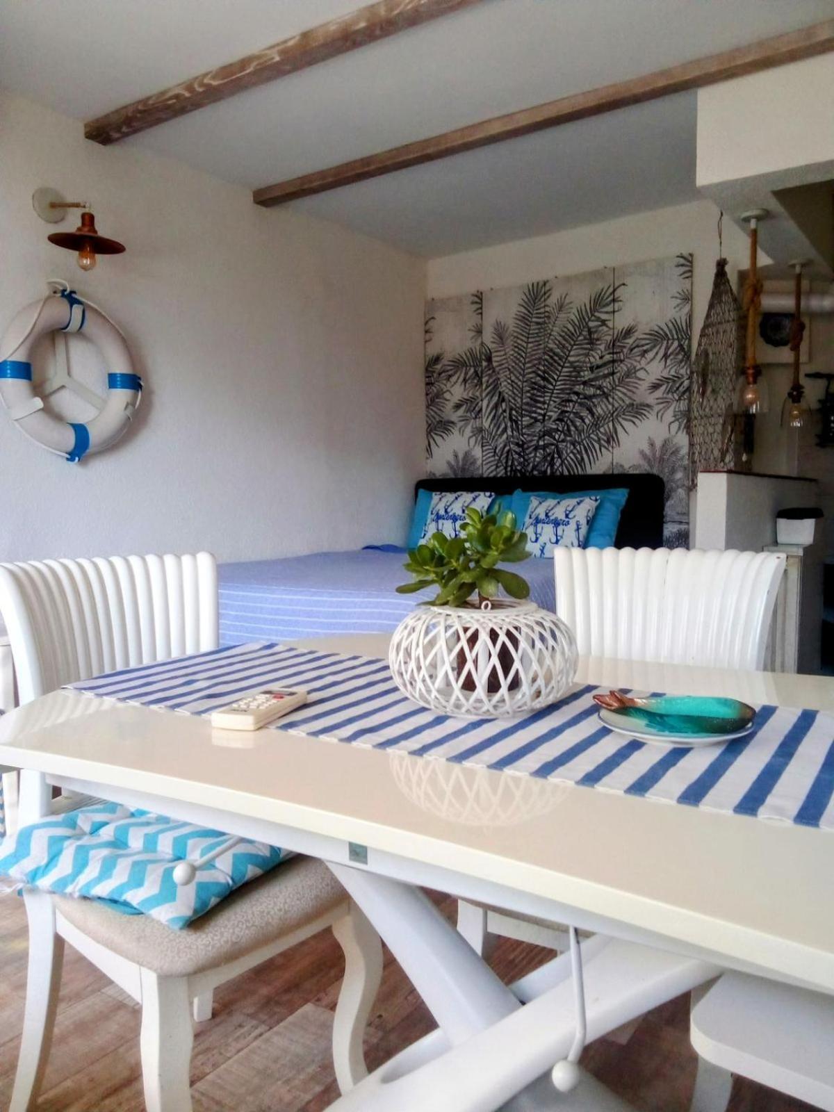 Апартаменти Mediterraneo Seagull Пераст